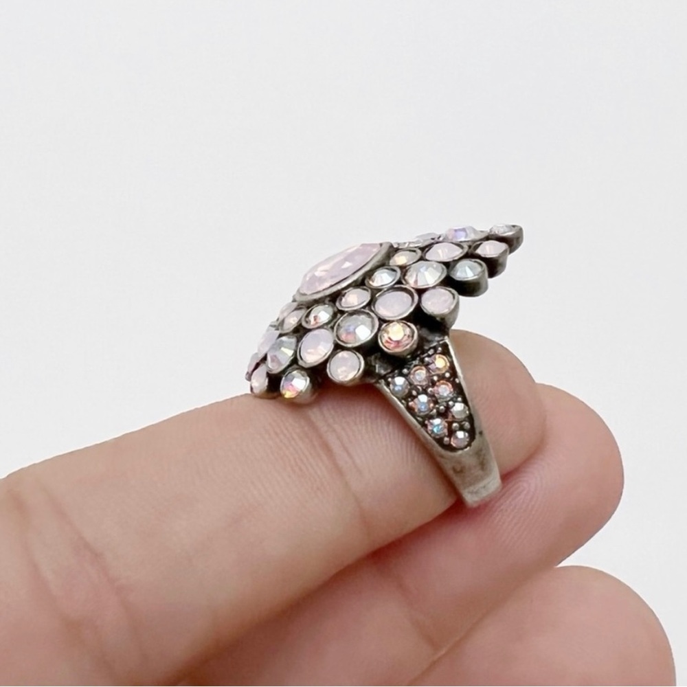 V&A Victoria & Albert Museum Signed Pink AB Crystals Teardrop Ring Size 6 - Picture 6 of 9